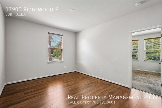 Building Photo - 17900 Ridgewood Pl
