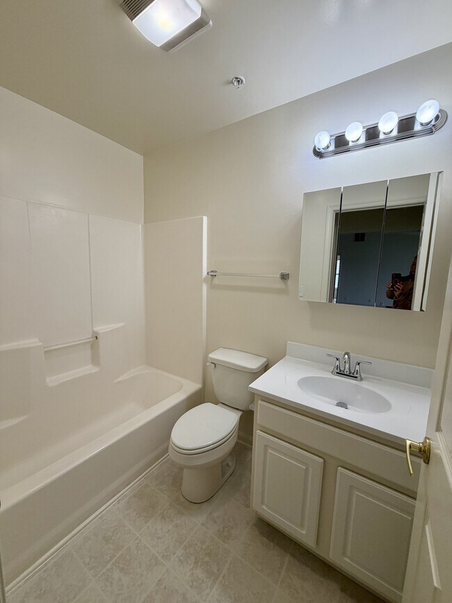 Building Photo - 3203 E Brookmyer Dr