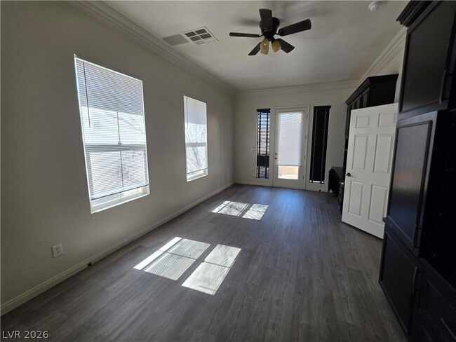 Building Photo - 9338 Wilderness Glen Ave