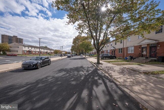 Building Photo - 60 N 46th St