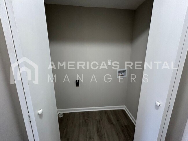 Building Photo - MOVE IN SPECIAL!!! - Home for rent in Adamsville! - Sign a lease by 5/15/26 to get ONE MONTH FREE!!!