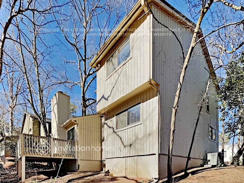 Building Photo - 125 S Falcon Bluff