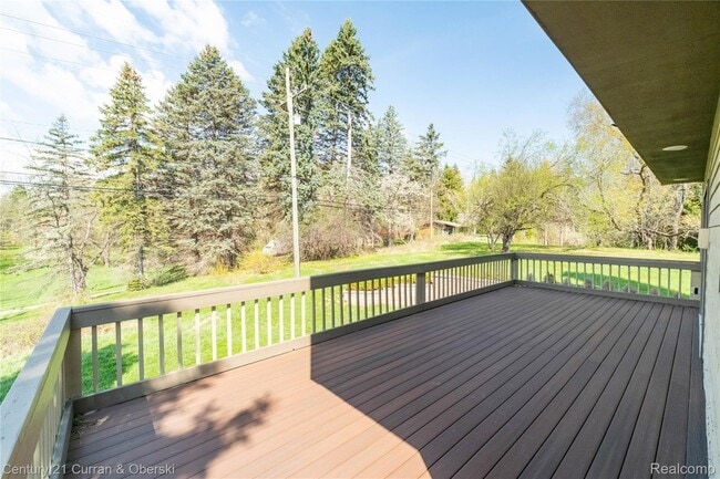 Building Photo - 1083 N Livernois Rd