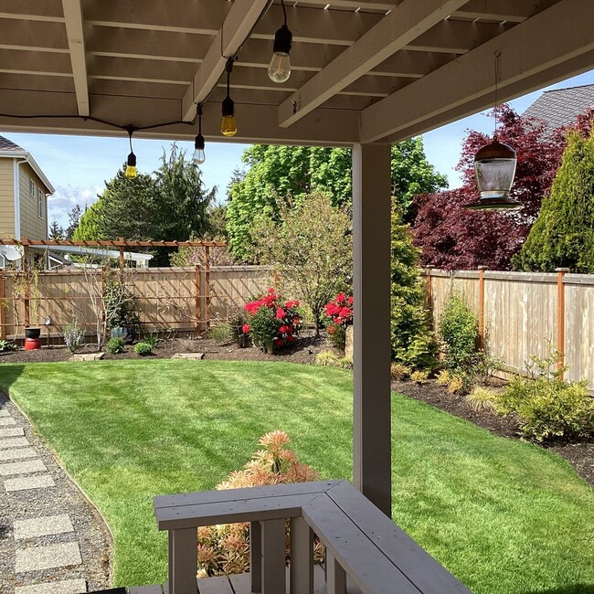 Building Photo - Charming Mukilteo Rambler in Fair Harbor