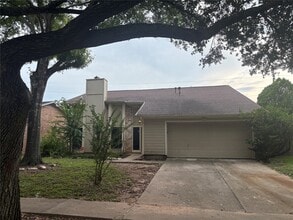 Building Photo - 2942 Jenny Dr
