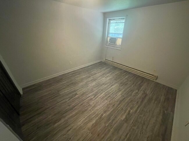 Building Photo - 815.5-B Griffin-S