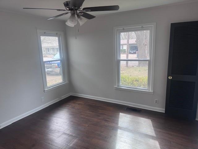 Building Photo - 2025 Cedar St