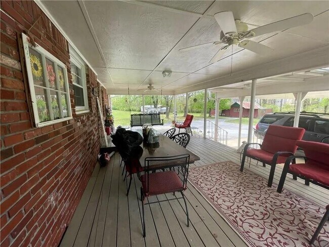 Building Photo - 3633 Loganville Hwy SW