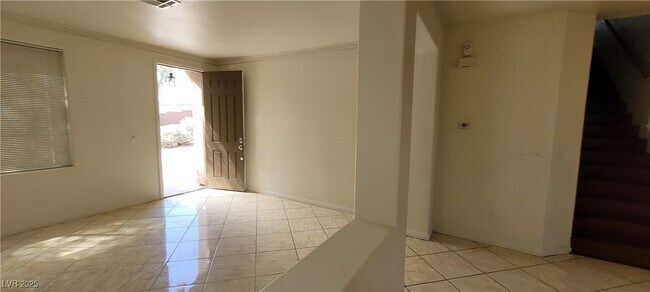 Building Photo - 8198 Rock Meadows Dr