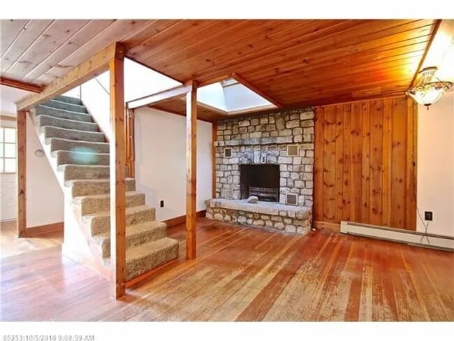Building Photo - 40 Claman Dr