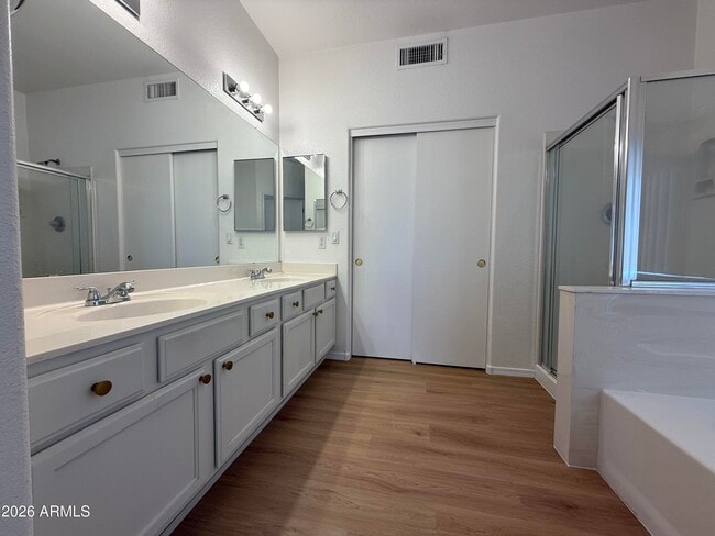 Building Photo - 1253 N Spire Ct