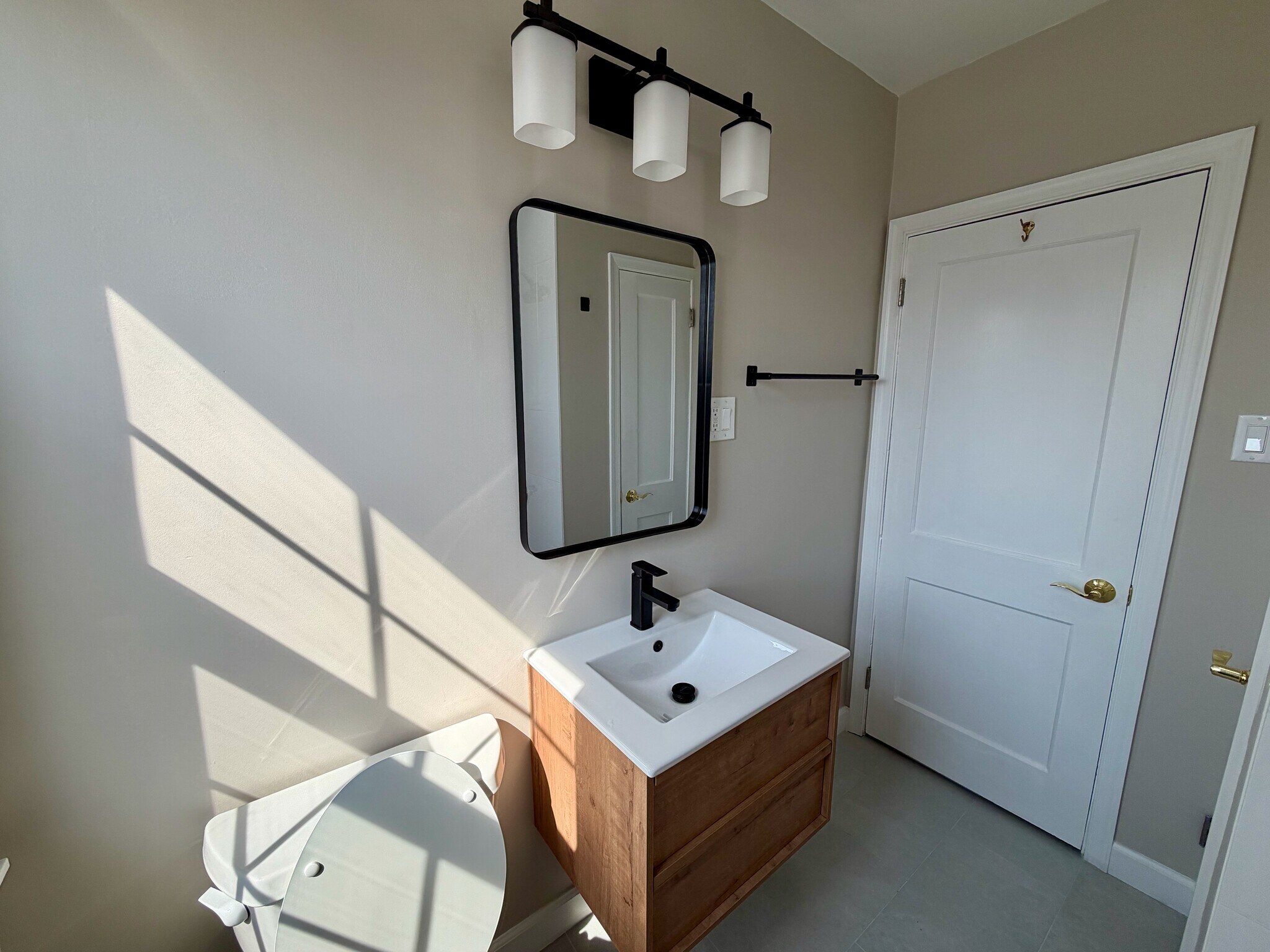 Building Photo - 1602 Glen Keith Blvd