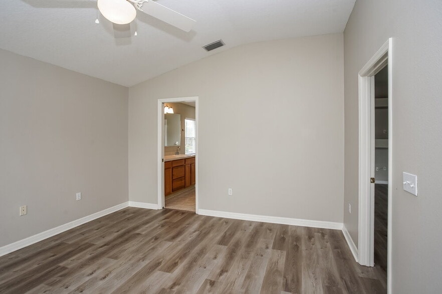 Building Photo - 13718 Glossy Ibis Pl