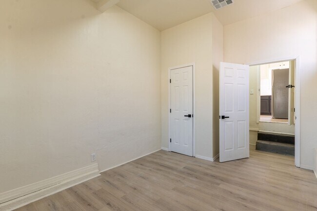 Building Photo - 3 Bedroom Rent to Own Home Available!