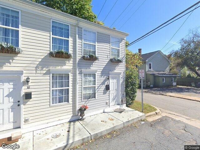 Building Photo - 8 Johnson Pl