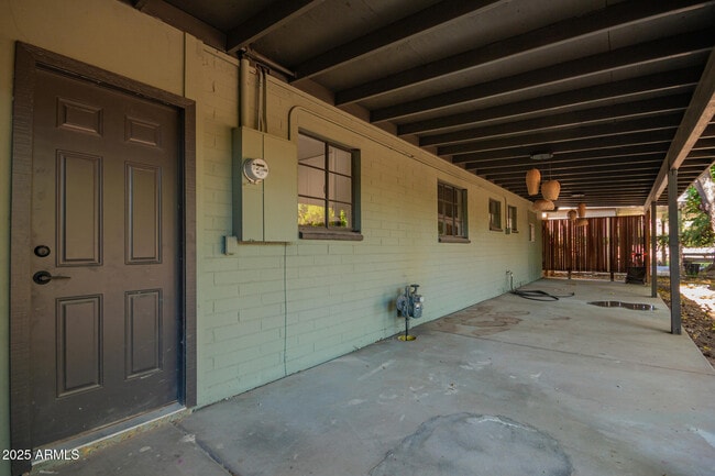 Building Photo - 1507 E Cedar St