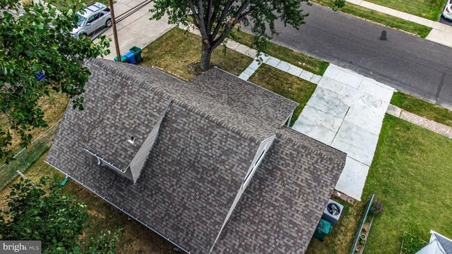 Building Photo - 12 Indigo Rd