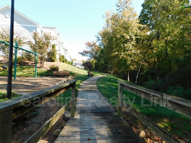 Building Photo - 1244 Assembly St