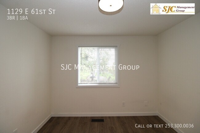 Building Photo - 3 bedroom and one bath home for rent