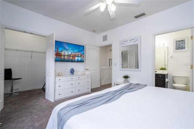 Building Photo - 2433 Caravelle Cir