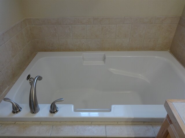 Building Photo - 439 Longspur Dr