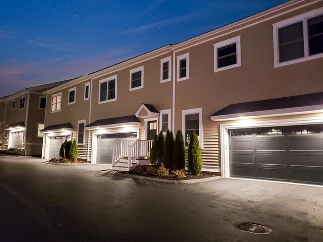 Building Photo - 431 Neponset St