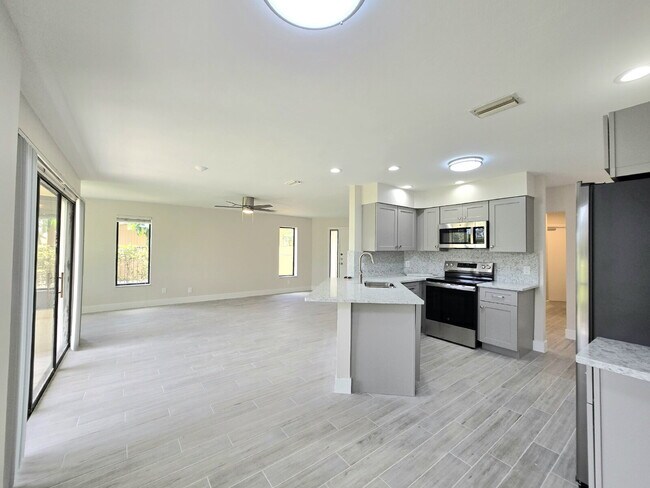 Building Photo - 7170 Golden Eagle Ct