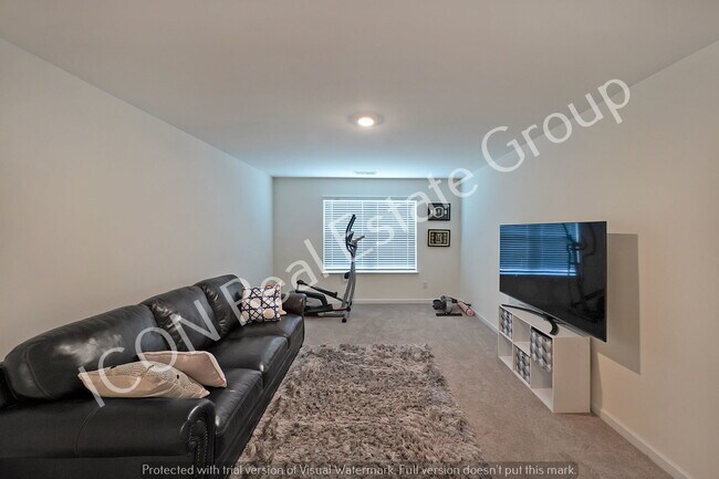 Building Photo - 5/4 home in INDEPENDENCE COMMUNITY