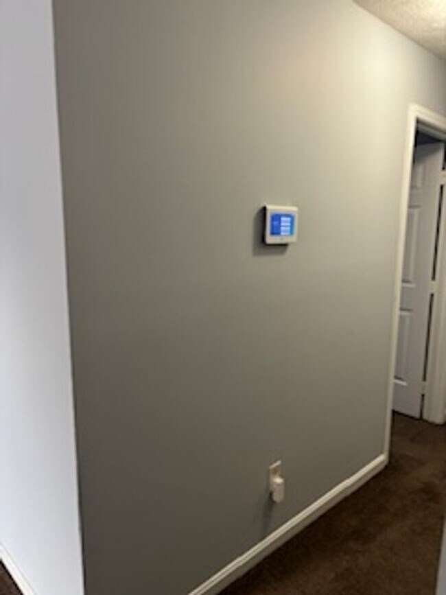 Building Photo - RH - 331