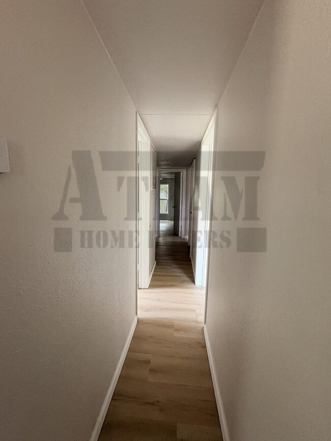 Building Photo - Cozy 3 Bed 1 Bath house