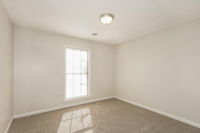 Building Photo - 7318 Old Dominion Ct