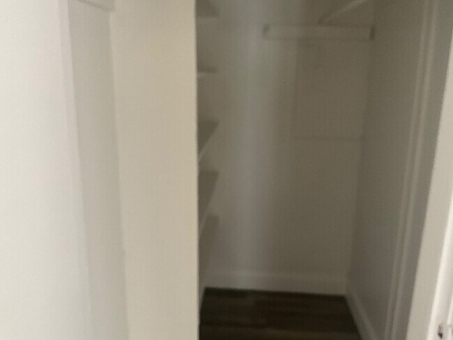 Building Photo - 1 Bedroom Close to SAC/Alamo Heights