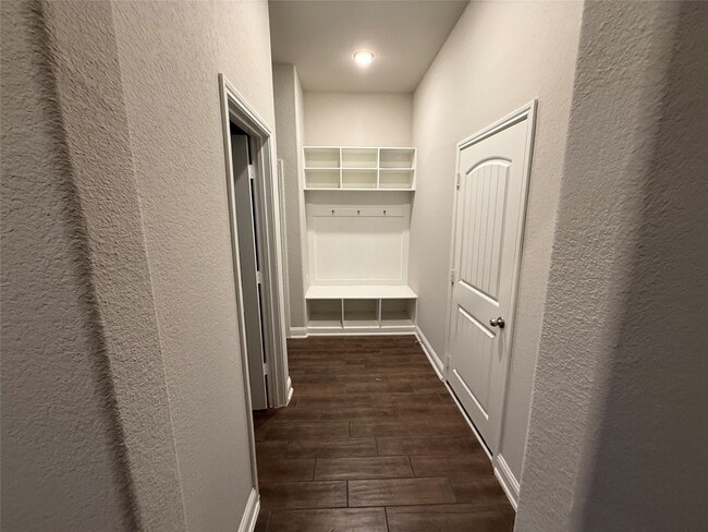 Building Photo - 135 Bloomhill Pl