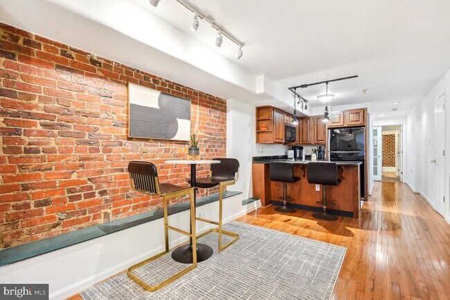 Building Photo - 1514 21st St NW