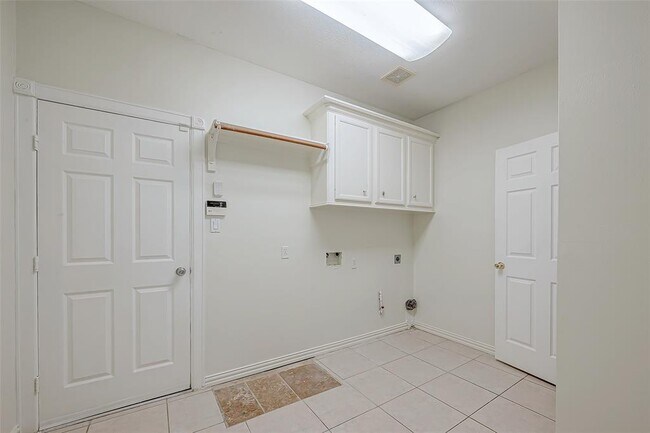 Building Photo - 16002 Castletown Park Ct