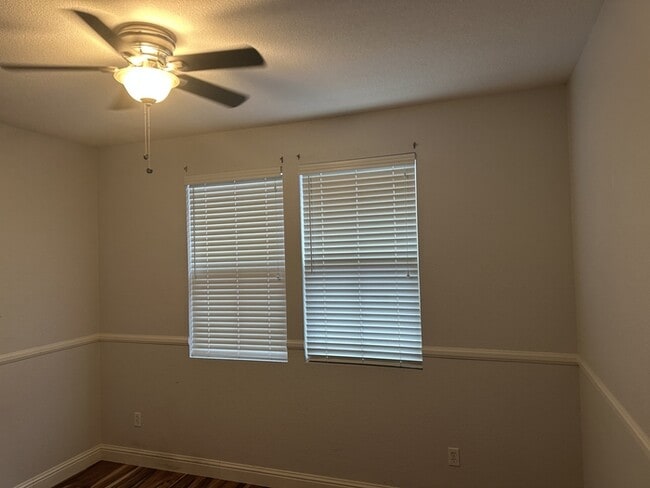 Building Photo - 3904 Purple Finch Ln