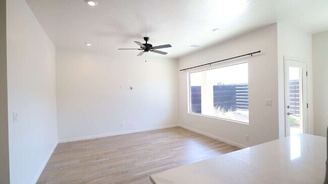 Building Photo - Beautiful 4-Bed, 2.5-Bath Home in Scenic Washington, UT Near Sand Hollow