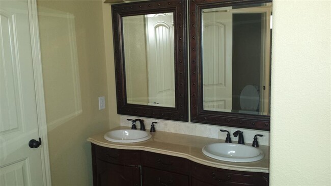 Building Photo - 7617 Tuscany Dr