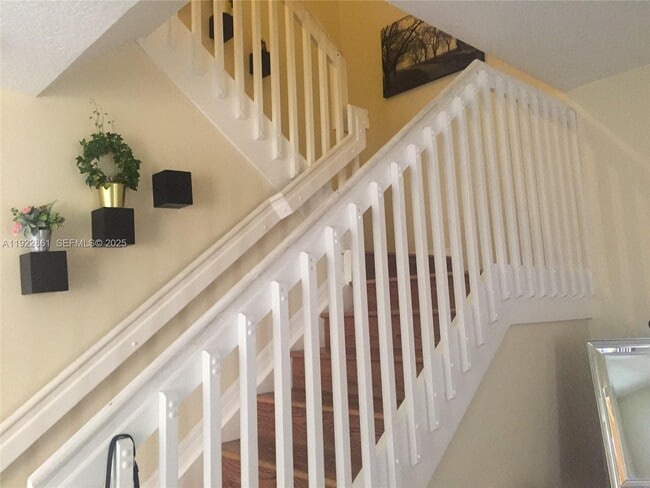 Building Photo - 2205 Clipper Pl