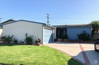 Building Photo - Beautiful 3B/1.5Bath Home in Gardena: $3,8...