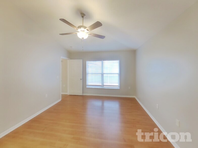 Building Photo - 29728 Morwen Pl