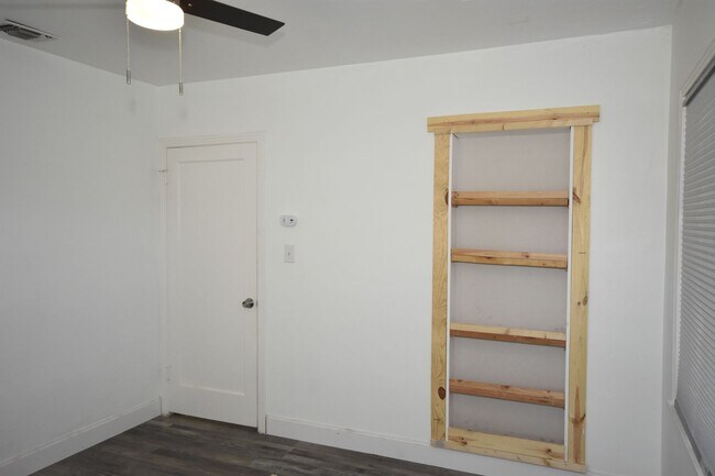 Building Photo - 1544 Maryland Ave