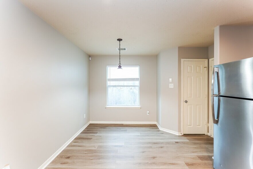 Building Photo - 1710 Leafhopper Ln