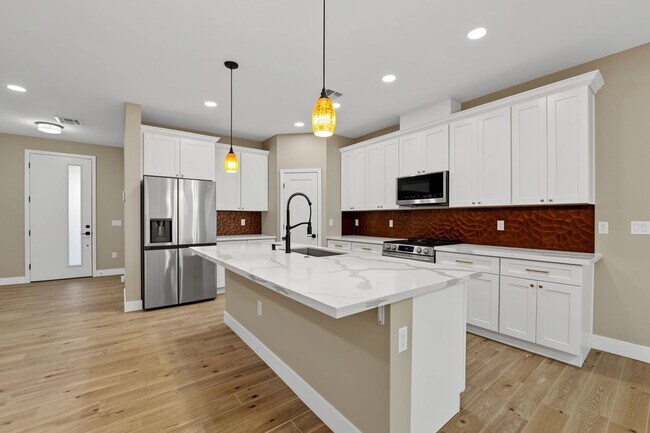 Building Photo - NO HOA! 2024 Build w/ RV Gate, Quartz Kitchen & 4 Spacious Bedrooms