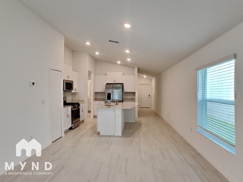 Building Photo - 35099 Ackley Trce