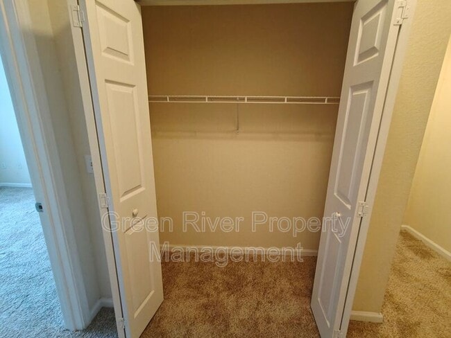 Building Photo - 10075 Gate Pkwy N