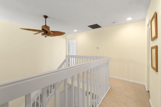 Building Photo - 1216 Ocean Dunes Cir