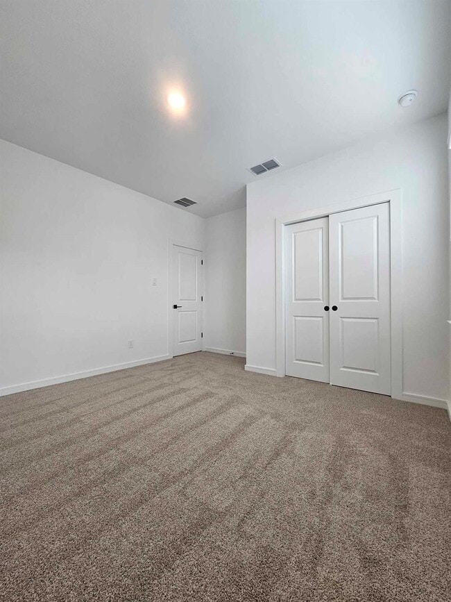 Building Photo - 8438 Tranquil Bay Ct