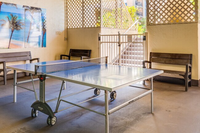 Building Photo - 4365 Lower Honoapiilani Rd