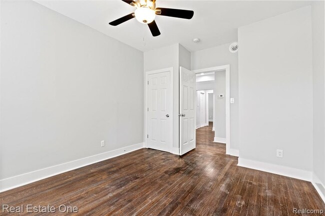 Building Photo - 2282 Belvidere St